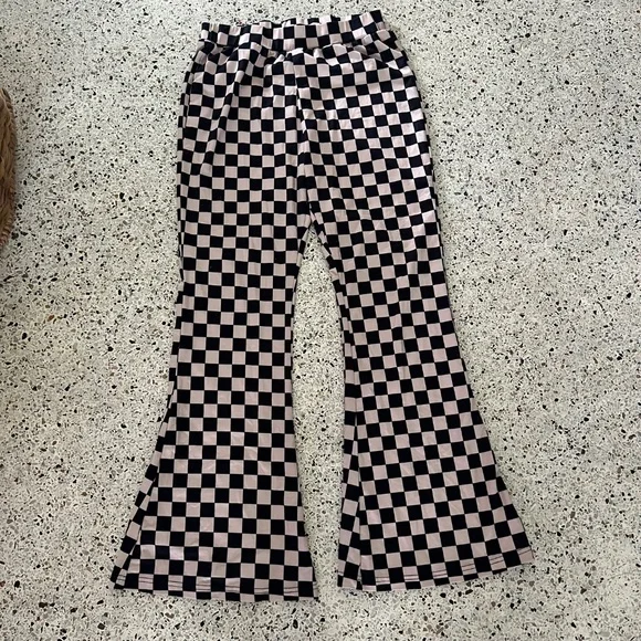 Checkered flare leggings size large - Picture 2 of 5